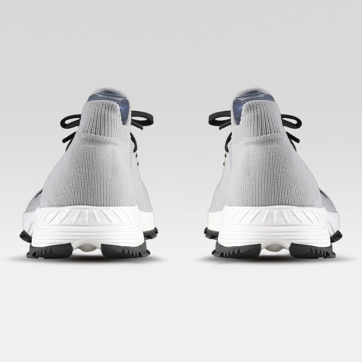 UYN WOMAN LACES TREK SHOES