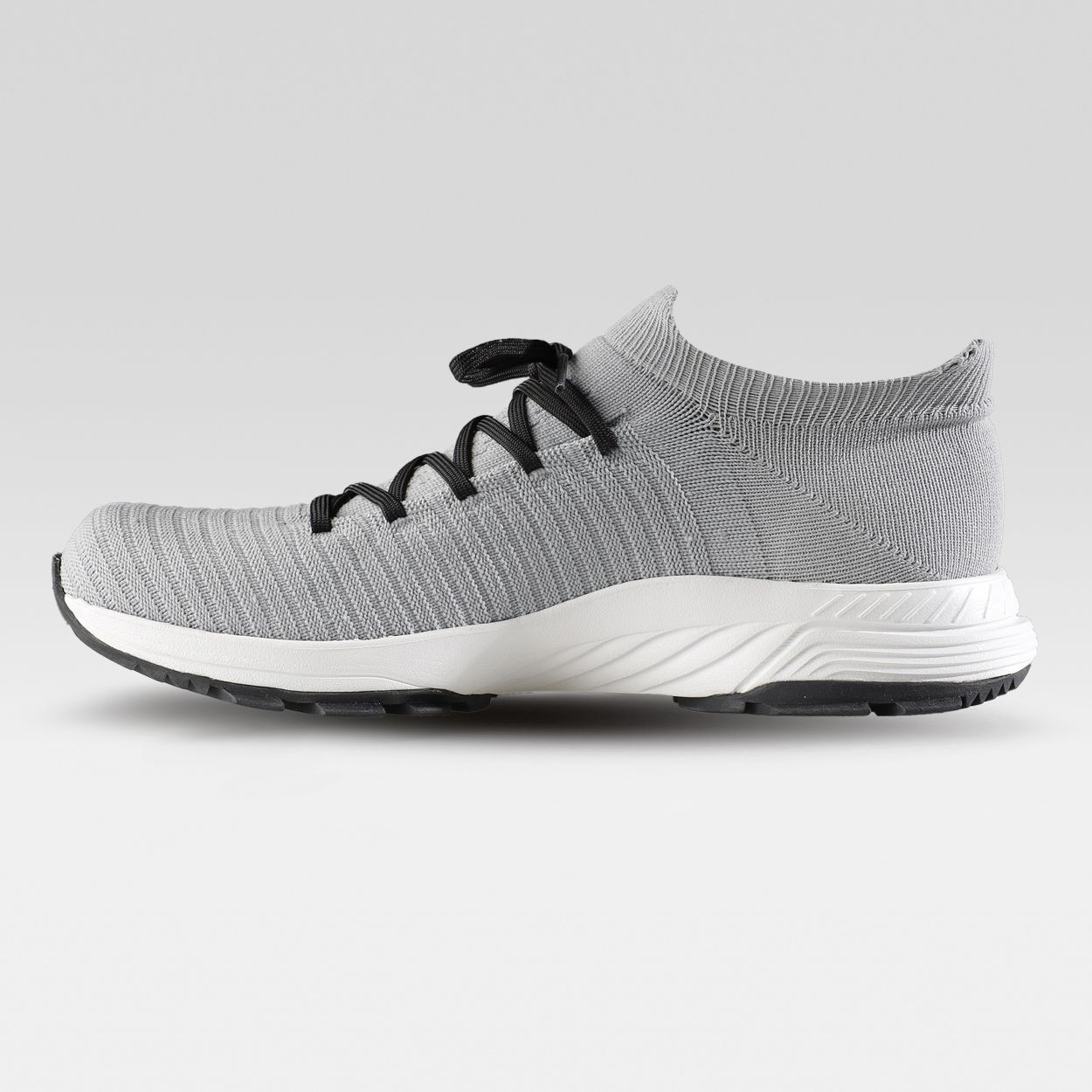 UYN WOMAN LACES TREK SHOES