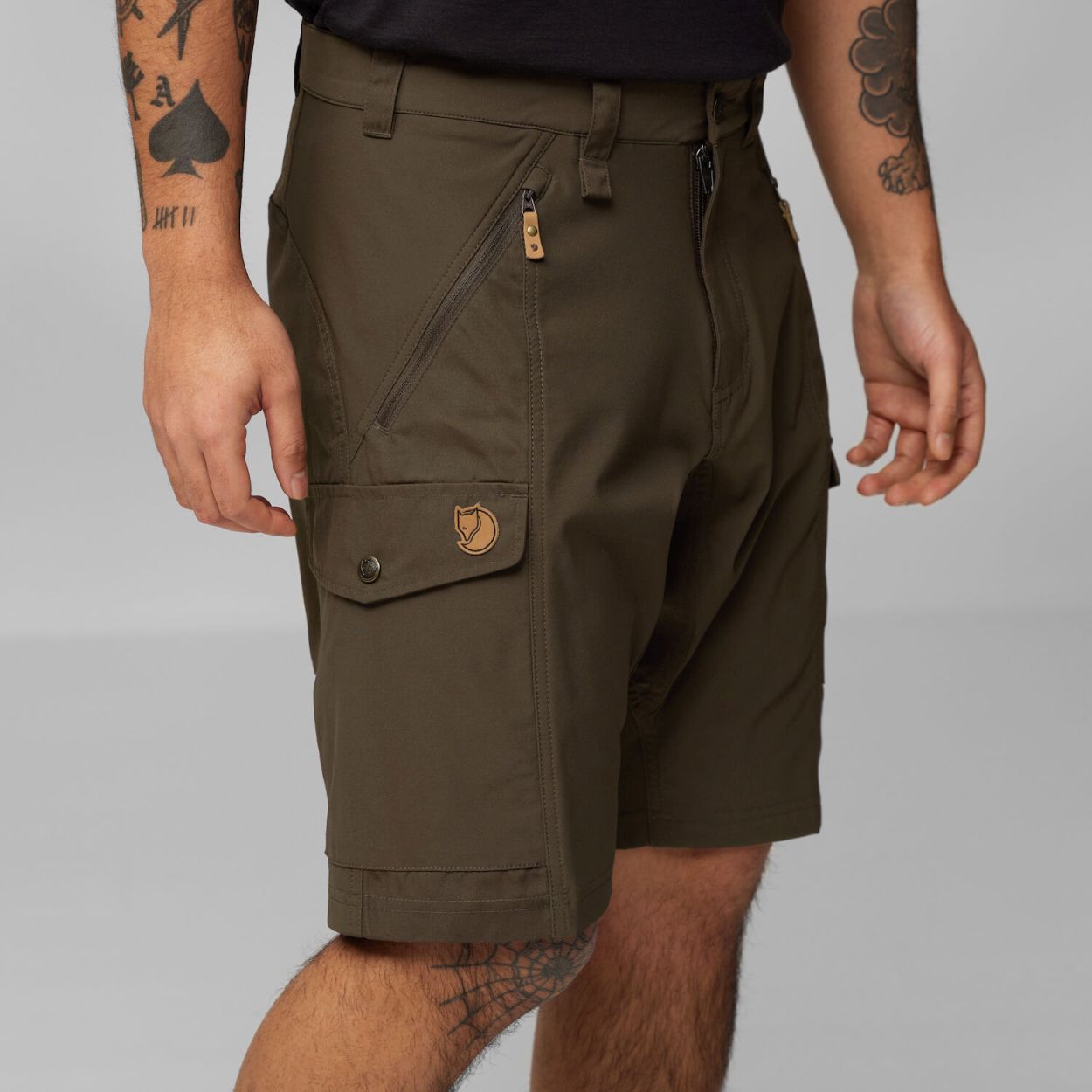 Abisko Shorts M, dark olive